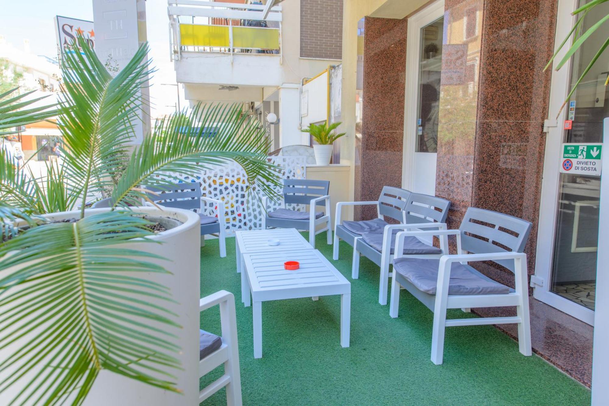 Hotel Nautic Rimini Esterno foto